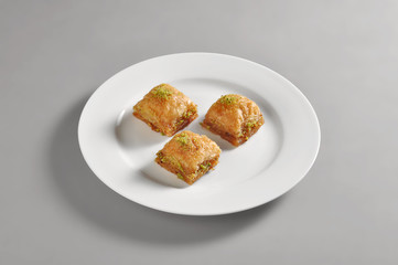 Round dish with turkish baclava