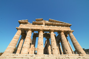 Fototapeta premium Ancient greek temple in Paestum south Italy