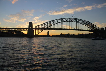 Fototapeta na wymiar Harbour Bridge
