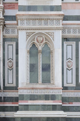 Detalle de la fachada de la Catedral, Duomo , de Forncia, Italia