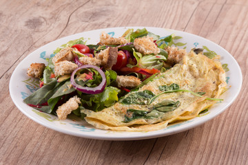 Mix Leaf Salad with omelet