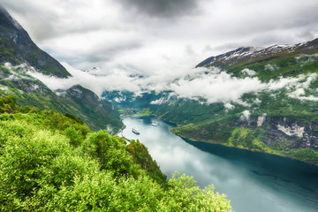 Fototapeta na wymiar Geiranger fjord