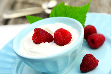 Quark mit Himbereen