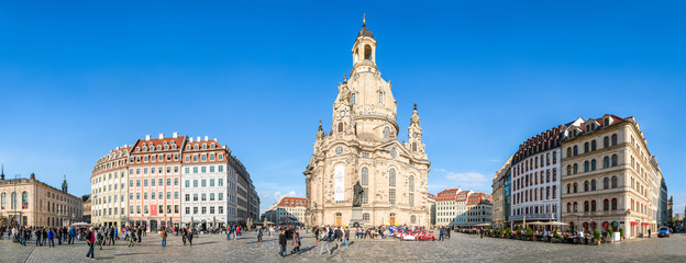 Neumarkt Panorama in Dresden mit Frauenkirche, Sachsen, Deutschland - obrazy, fototapety, plakaty