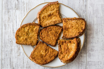 Turkish Egg Bread / Yumurtali ekmek / French Toast.