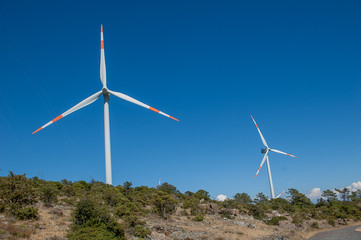 Fototapeta na wymiar wind turbines