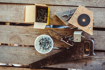 Wood screws for roofing