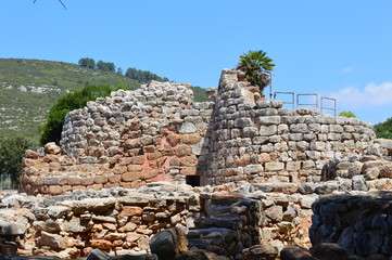 Voute antique du complexe nuragique de Palmavera en Sardaigne
