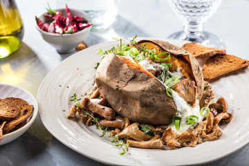 Süsskartoffel mit waldpilzen 