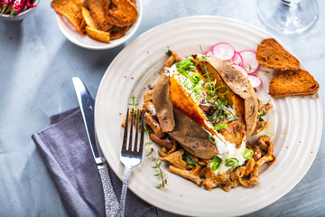 Süsskartoffel mit waldpilzen 