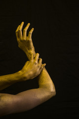 Gold Hands 06