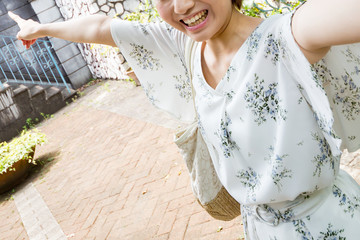 笑顔が素敵な日本女性