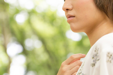 笑顔が素敵な日本女性