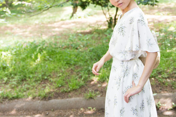 笑顔が素敵な日本女性