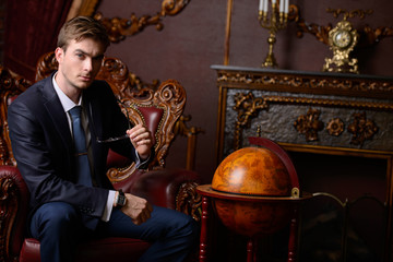 Obraz premium respectable man in a suit