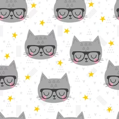 Tapeten Nahtloses Muster mit kleiner Katze der netten Karikatur. Kinder Hintergrund. Cartoon Tierbabys. Design für Textil, Stoff oder Dekor © Helen Sko