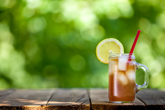 Fresh Lemon Iced Tea