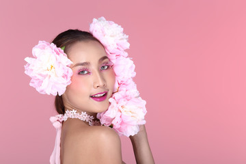 Beautiful Sweet High Fashion Make Up Hair style decorate with white pink big flowers