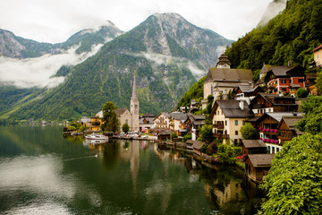 Fototapeta premium Hallstatt Austria cloudy