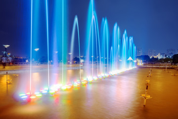 Night dance fountain