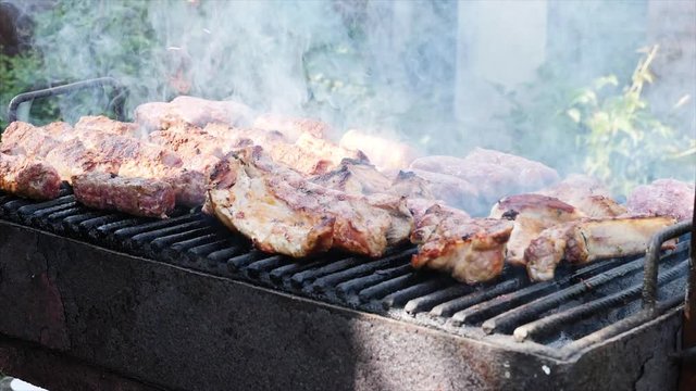 4K Grill, Ribs on barbecue grill, slow motion