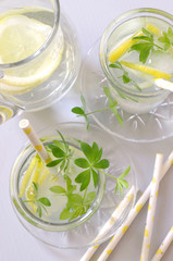 Waldmeister- Zitronen- Limonade