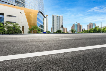 Obraz premium asphalt road and modern buildings in Shanghai,China