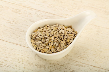 Peeled sunflower seeds