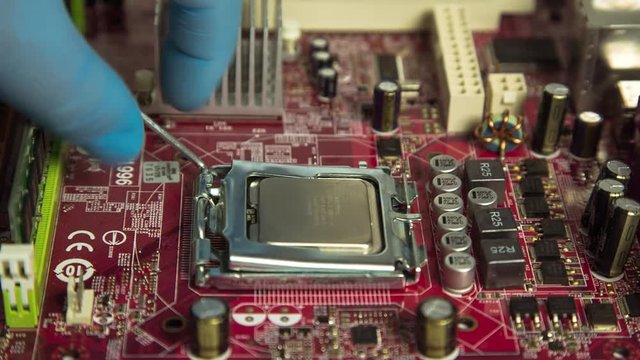 Installing processor on a motherboard/Installing a computer processor