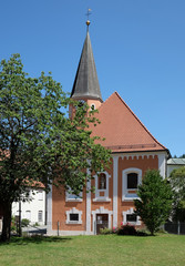 Fototapeta na wymiar Kirche in Holnstein