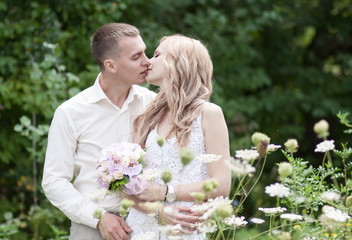  Wedding, green background