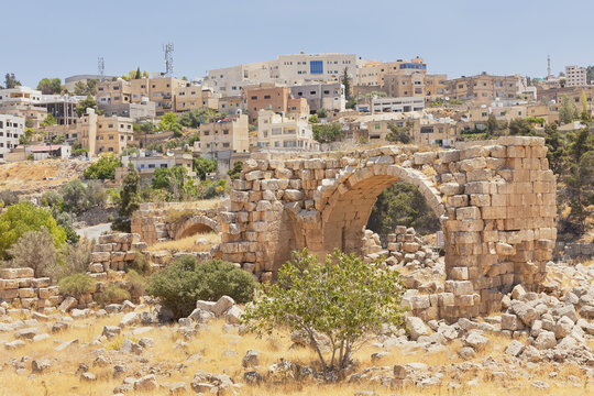 Jerash ruins near modern city 