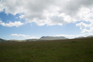 Monte Bolza, Parco Nazionale Gran Sasso e Monti della Laga, inizio dell'estate 