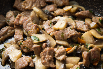 Stufato di manzo e champignon