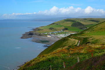 Küstenwanderweg zwischen Aberystwyth und Clarach Bay, Wales.