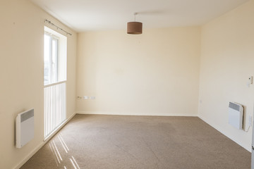 Living room - empty