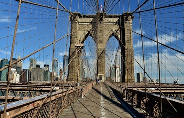 The Brooklyn Bridge, which links Brooklyn to Manhattan