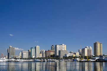 Fototapeta na wymiar Manila Bay Skyline