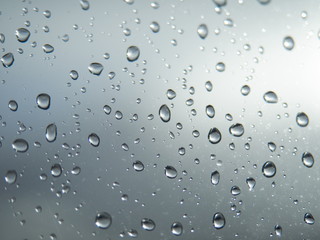 rain drops on te window