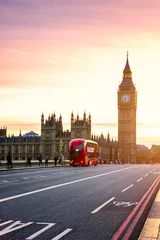 Fototapeten Der Big Ben, das House of Parliament und der Doppeldeckerbus verschwommen in Bewegung, London, UK © daliu