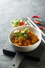 Spiced rice with chicken and vegetables