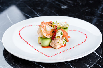 Cooked prawns appetizer with fruits