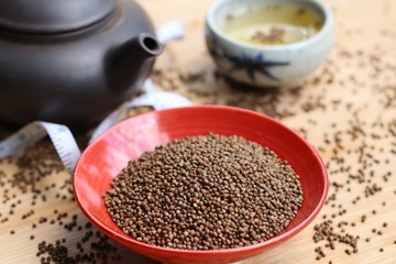 Perilla frutescens seed with tea