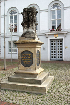 rathaus in itzehoe
