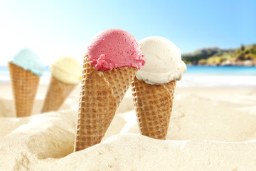 ice cream and beach 