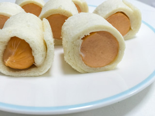 Fototapeta na wymiar bread with sausage roll.