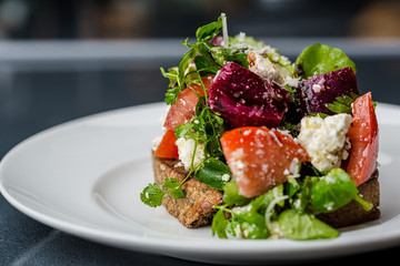 Bruschetta with vegetables