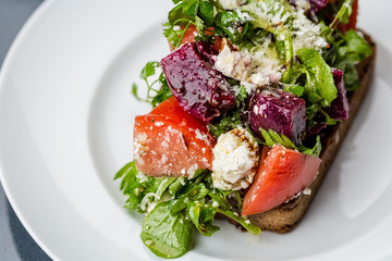 Bruschetta with vegetables
