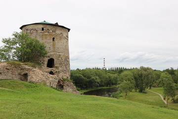 Fototapeta na wymiar Ruins of Pskov kremlin tower, Russia