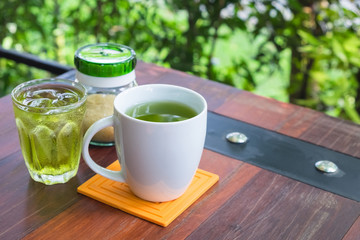 Hot and Cold Green Tea